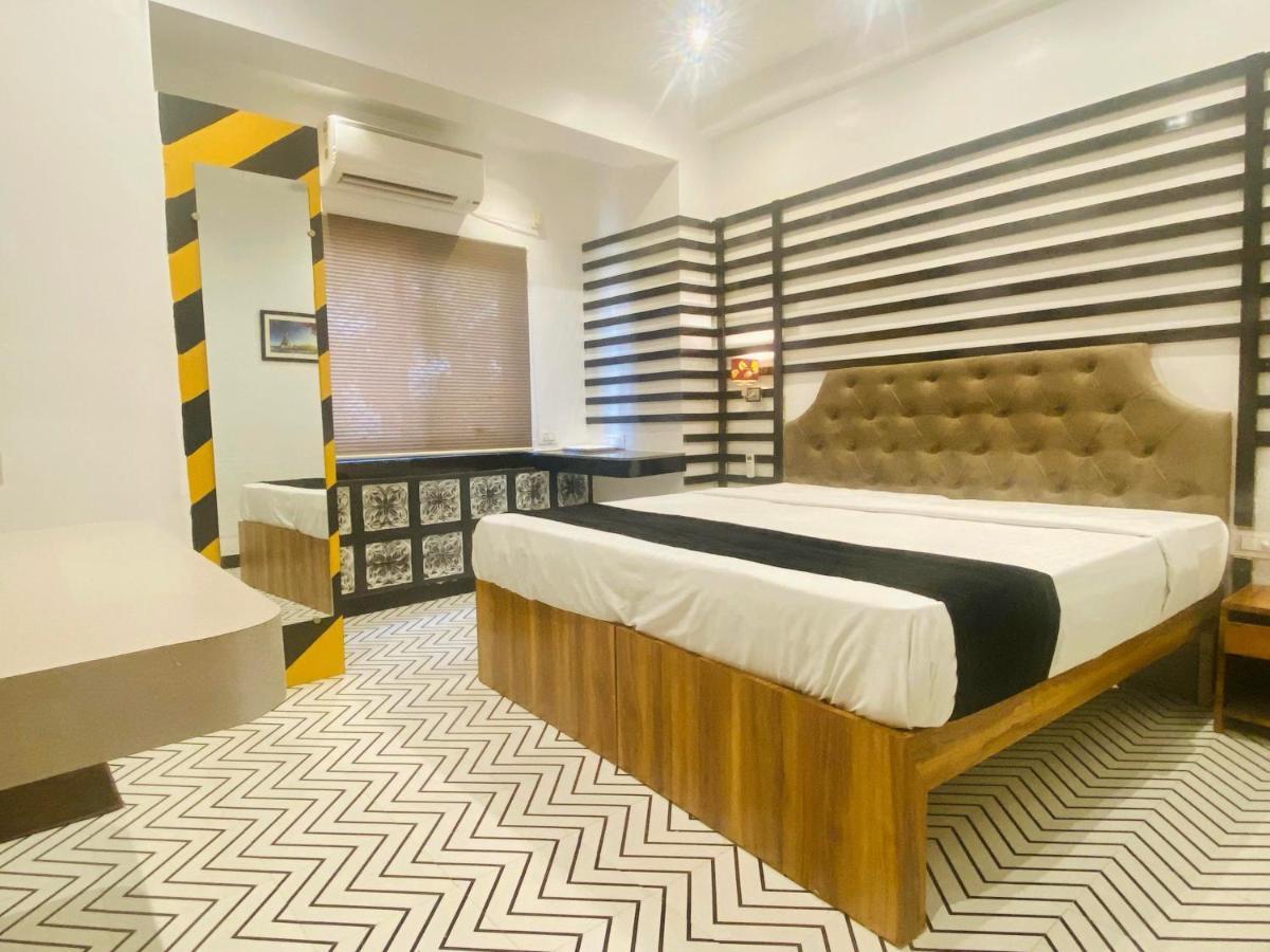 Itsy Hotels Banana Boutique バラナシ エクステリア 写真