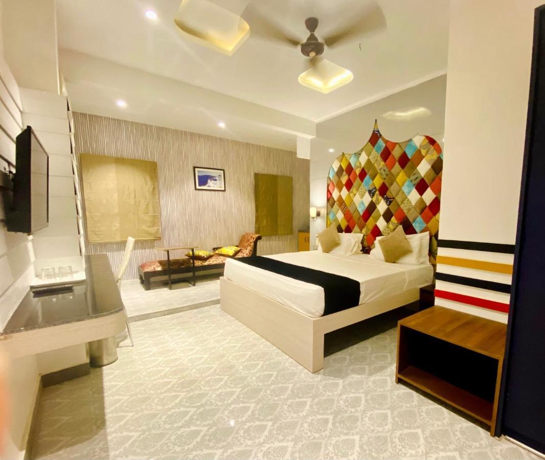 Itsy Hotels Banana Boutique バラナシ エクステリア 写真
