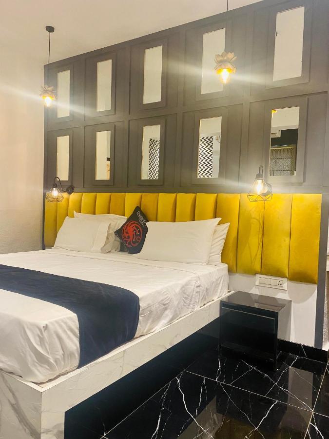 Itsy Hotels Banana Boutique バラナシ エクステリア 写真