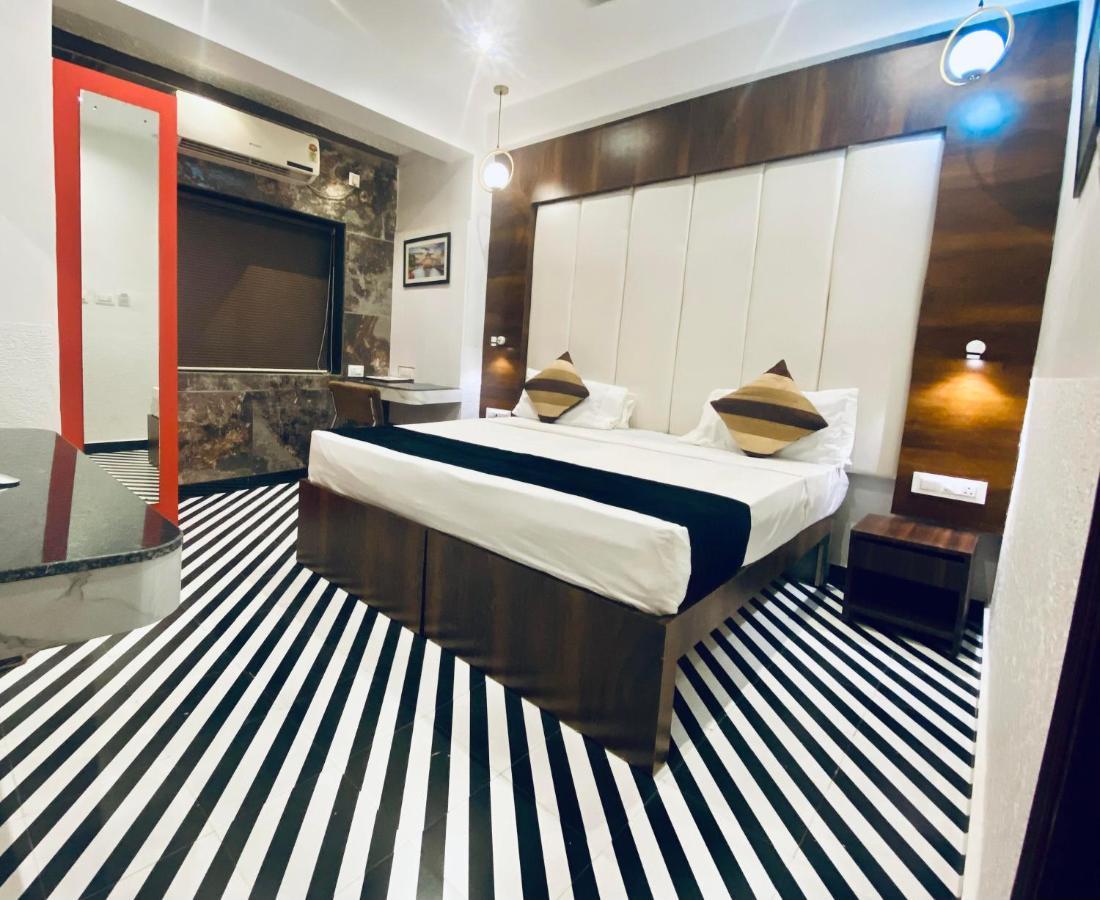 Itsy Hotels Banana Boutique バラナシ エクステリア 写真