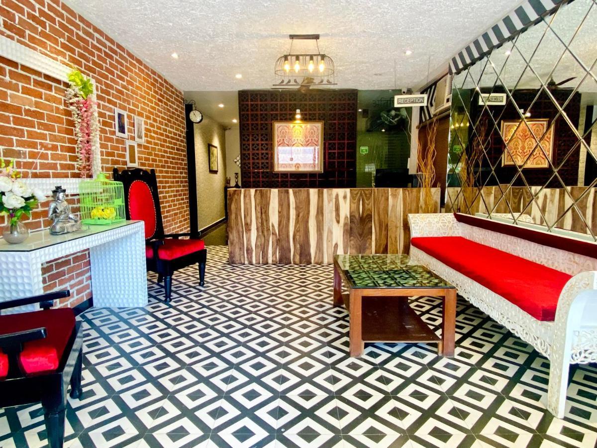 Itsy Hotels Banana Boutique バラナシ エクステリア 写真