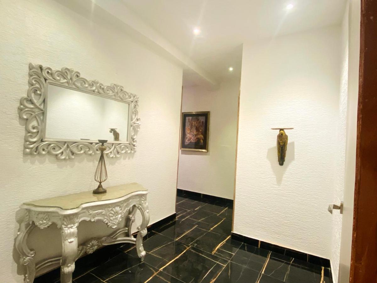 Itsy Hotels Banana Boutique バラナシ エクステリア 写真