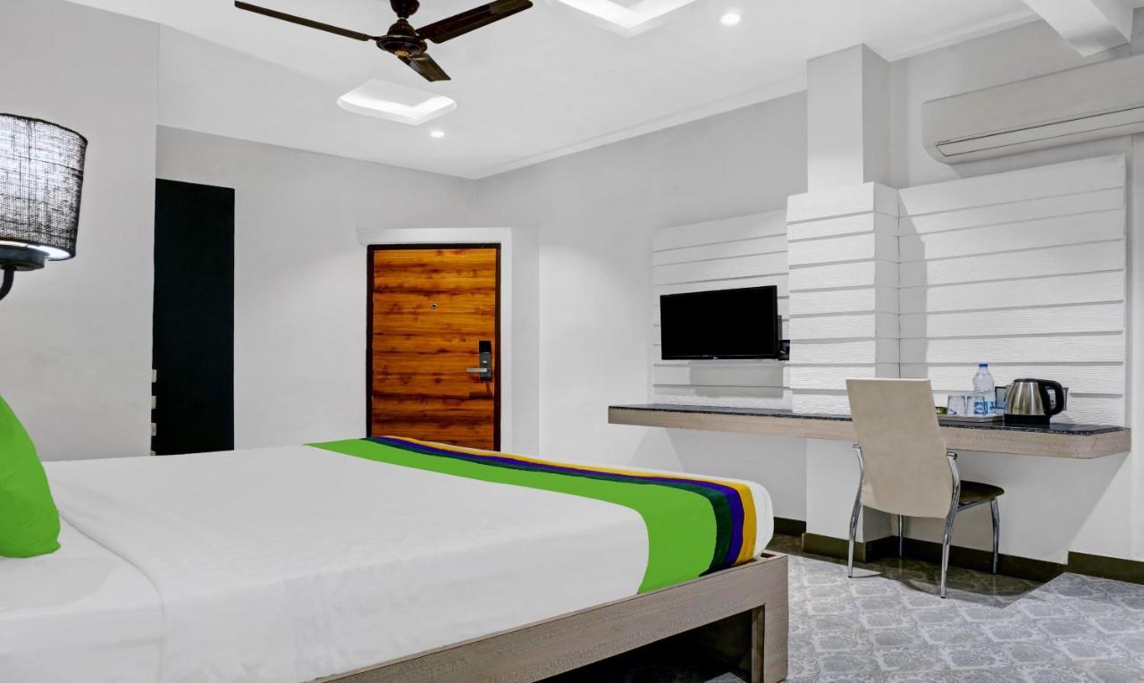 Itsy Hotels Banana Boutique バラナシ エクステリア 写真