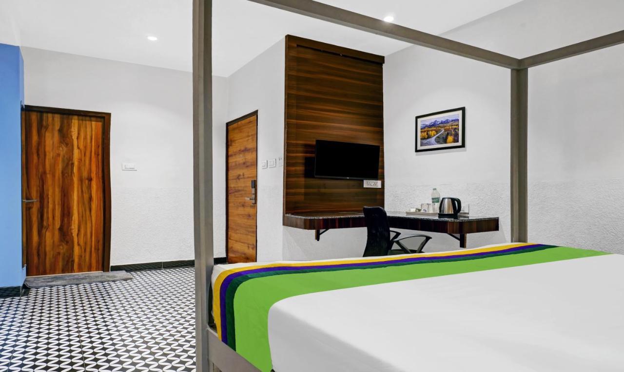 Itsy Hotels Banana Boutique バラナシ エクステリア 写真